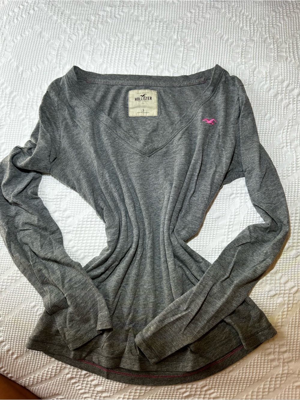 Vintage Hollister Gray Heather V-Neck Long Sleeve Top with Pink Logo